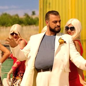 Bilder Ay Lav Yu Tuu