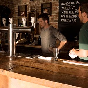 Bilder Kevin (Probably) Saves The World