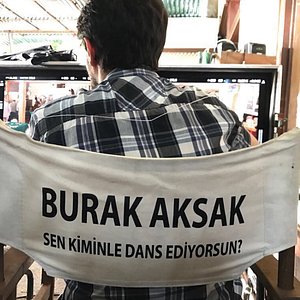 Bilder Sen Kiminle Dans Ediyorsun