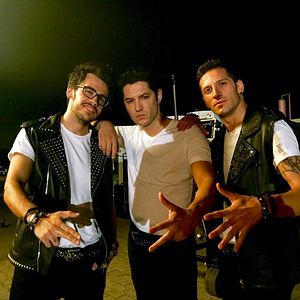 Bilder Sen Kiminle Dans Ediyorsun