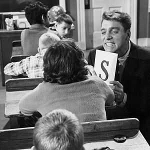 Bilder Ein Kind wartet