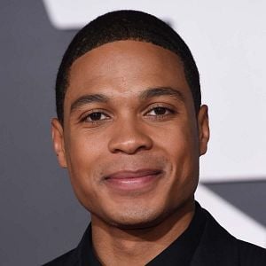 Bilder Ray Fisher