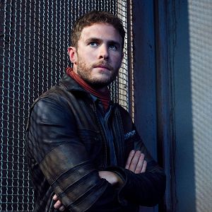 Bilder Iain De Caestecker