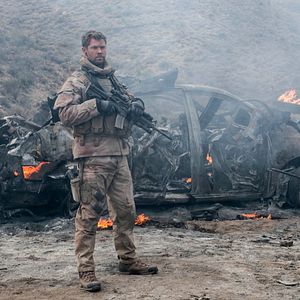 Bilder Operation: 12 Strong