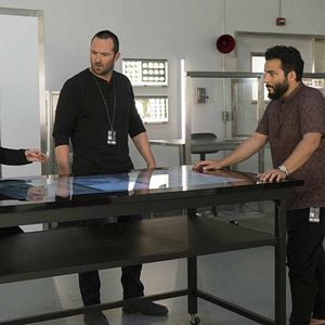 Bilder Sullivan Stapleton