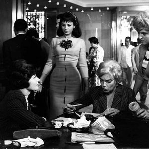 Bilder Adua und ihre Gefährtinnen