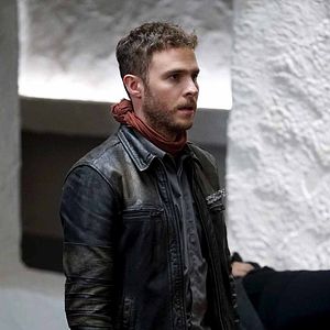 Bilder Iain De Caestecker