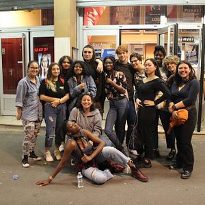 Bilder Young Solitude