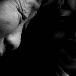 Bilder The Silk and the Flame