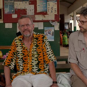 Bilder Eingeimpft - Familie mit Nebenwirkungen