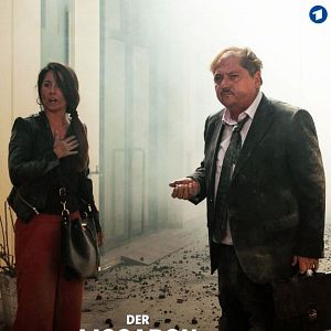 Bilder Der Lissabon-Krimi: Der Tote in der Brandung