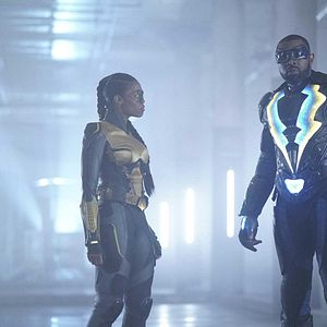 Bilder Black Lightning