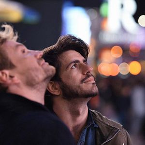 Bilder Nobody's Watching