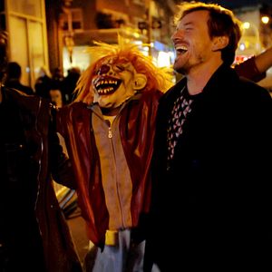 Bilder Nobody's Watching