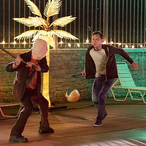 Bilder Lewis Pullman