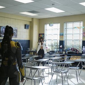 Bilder Black Lightning