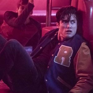 Bilder Charles Melton