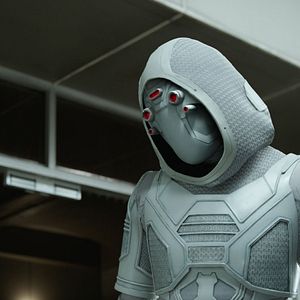 Bilder Hannah John-Kamen