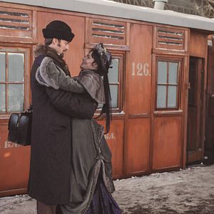 Bilder Anna Karenina: Istoriya Vronskogo