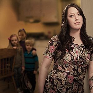 Bilder Paycheck to Paycheck: The Life and Times of Katrina Gilbert