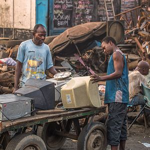 Bilder Welcome To Sodom - Dein Smartphone ist schon hier