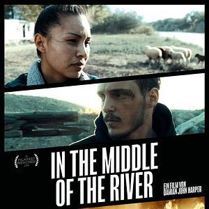 Bilder In The Middle Of The River