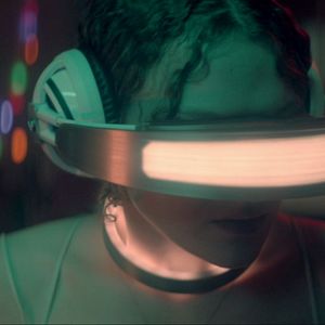 Bilder Kiss Me First