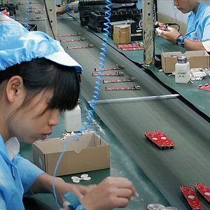 Bilder Death by Design - Die dunkle Seite der IT-Industrie