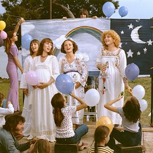 Bilder Die eine singt, die andere nicht