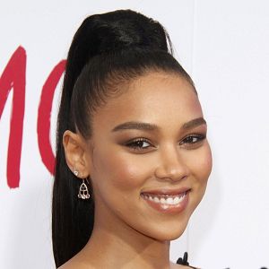 Bilder Alexandra Shipp