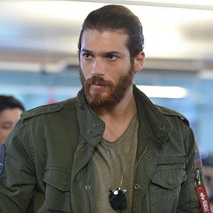 Bilder Can Yaman
