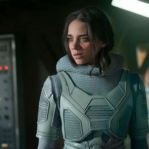 Bilder Hannah John-Kamen
