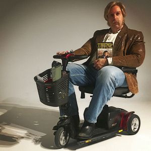 Bilder Who Is America?