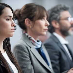 Bilder Verurteilt - Jeder hat etwas zu verbergen