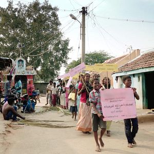 Bilder Power To The Children – Kinder an die Macht