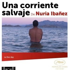 Bilder Una corriente salvaje