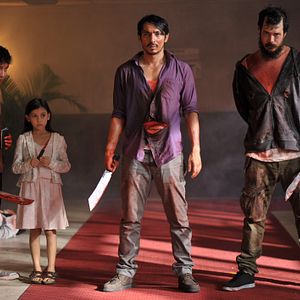 Bilder The Night Comes For Us