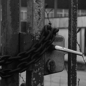 Bilder Les Illettrées