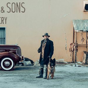 Bilder Sew the Winter to My Skin