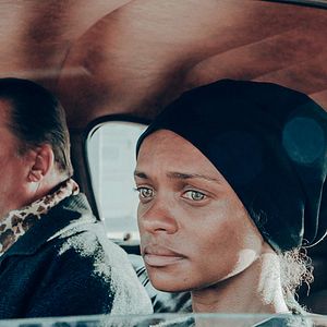 Bilder Sew the Winter to My Skin