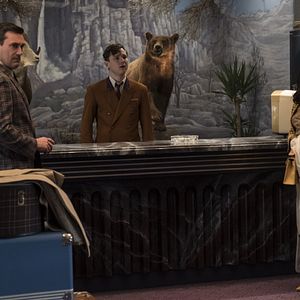 Bilder Lewis Pullman