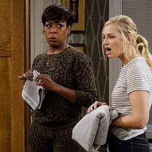 Bilder The Neighborhood