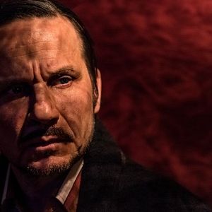 Bilder Dziura w Glowie