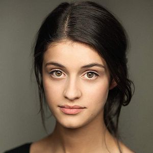 Bilder Anya Chalotra