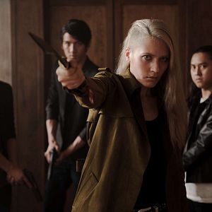 Bilder The Night Comes For Us