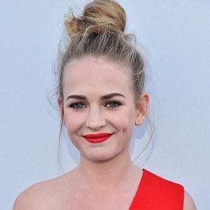 Bilder Britt Robertson