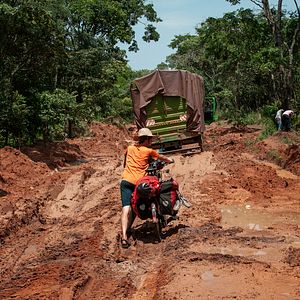 Bilder Anderswo. Allein in Afrika