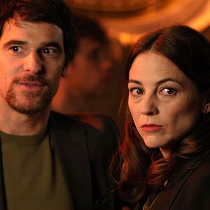 Bilder Asesinato en la universidad