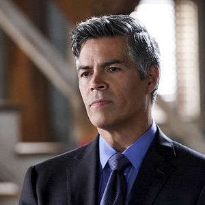 Bilder Esai Morales