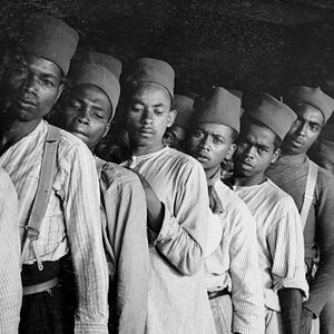 Bilder Fahavalo, Madagascar 1947